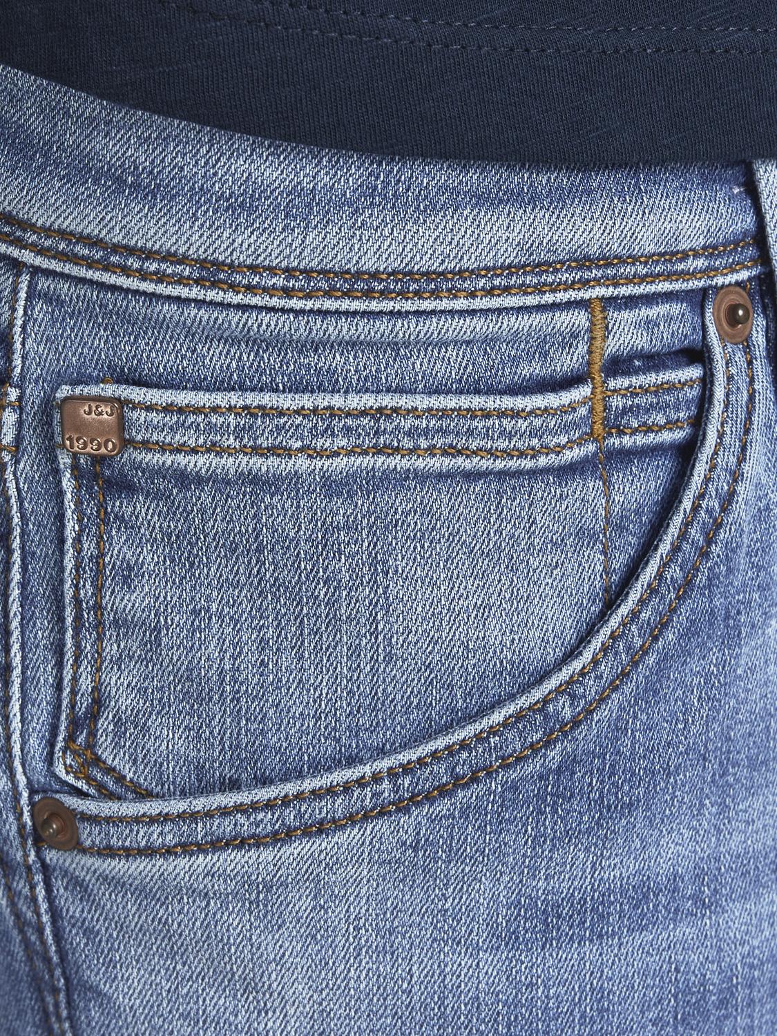 model_shot-detail